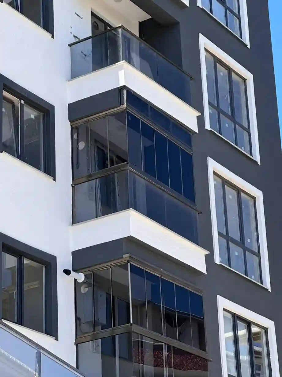 istanbul-adalar-heybeliada Balkon Kapatma